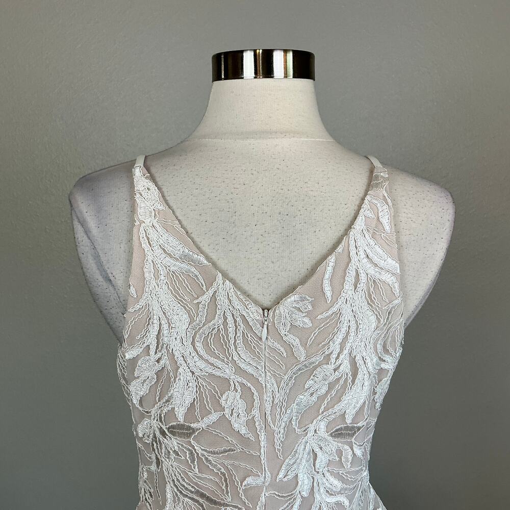 XSCAPE Lace High Low Sleeveless Evening Gown White and Pink Size 6 Formal Dress - Picture 9 of 13